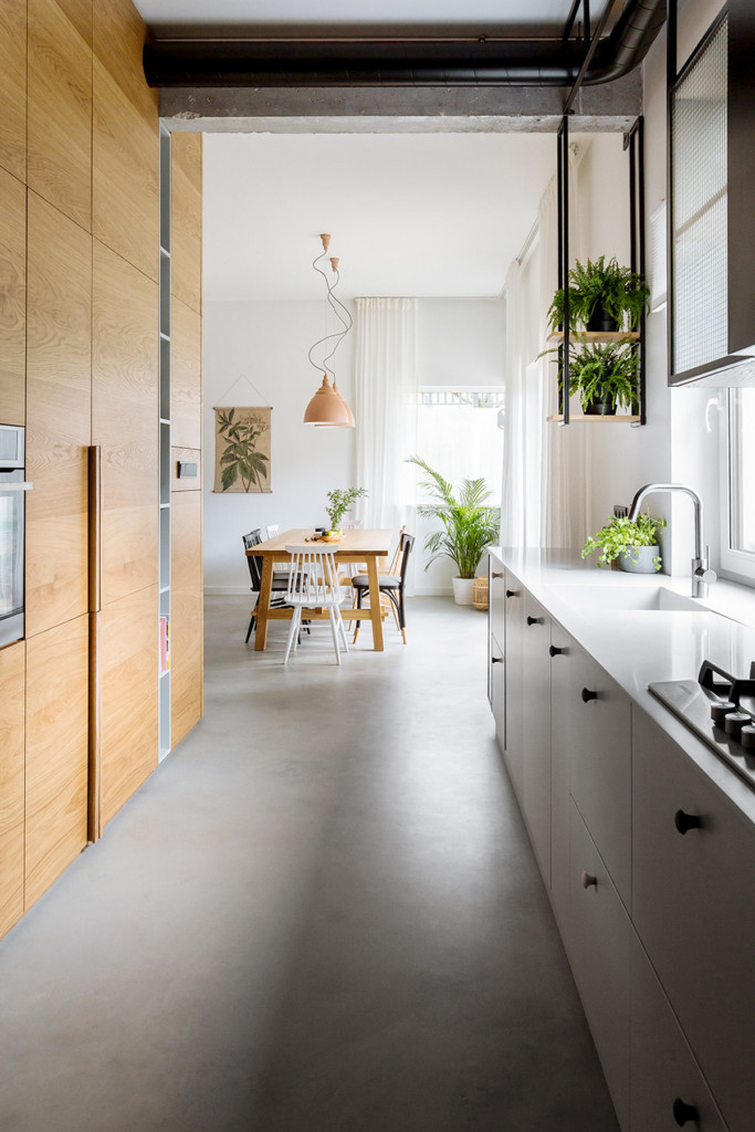 white and wood kitchen 2